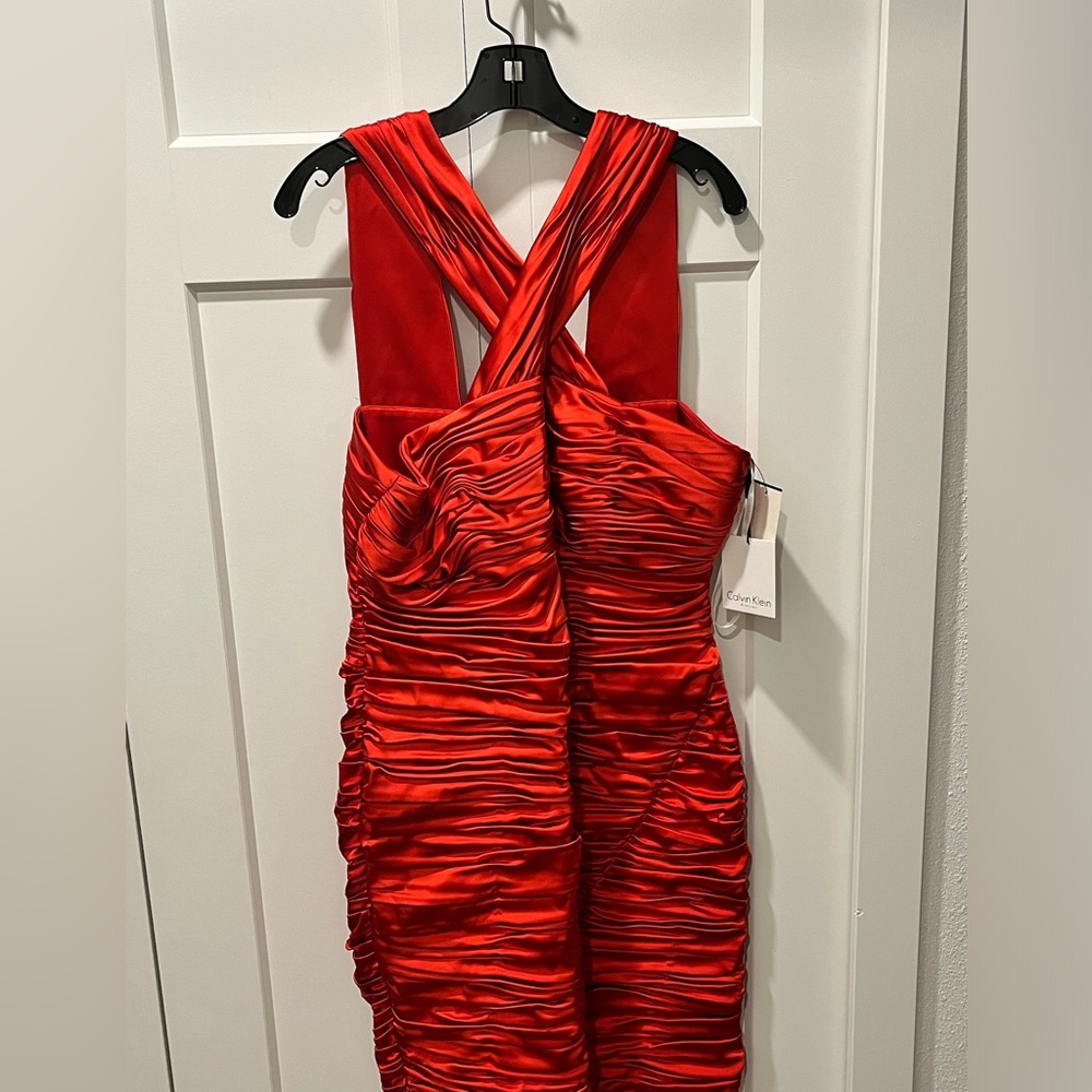 CALVIN KLEIN NWT AUTHENTIC POPPY CRISS-CROSS BODYCON ELEGANT DRESS